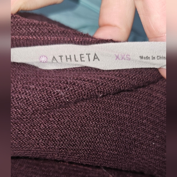 Athleta | Daybreak Hooded CYA Silk Blend Pullover In The Color Cassis (Plum) - Picture 4 of 5